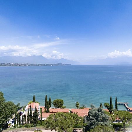 Hotiday Apartment Collection - Desenzano Desenzano del Garda Luaran gambar